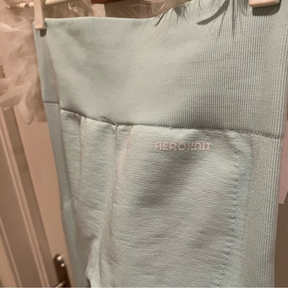 Adidas Aeroknit baby blue leggings🏋🏼♀️ - Picture 7 of 9